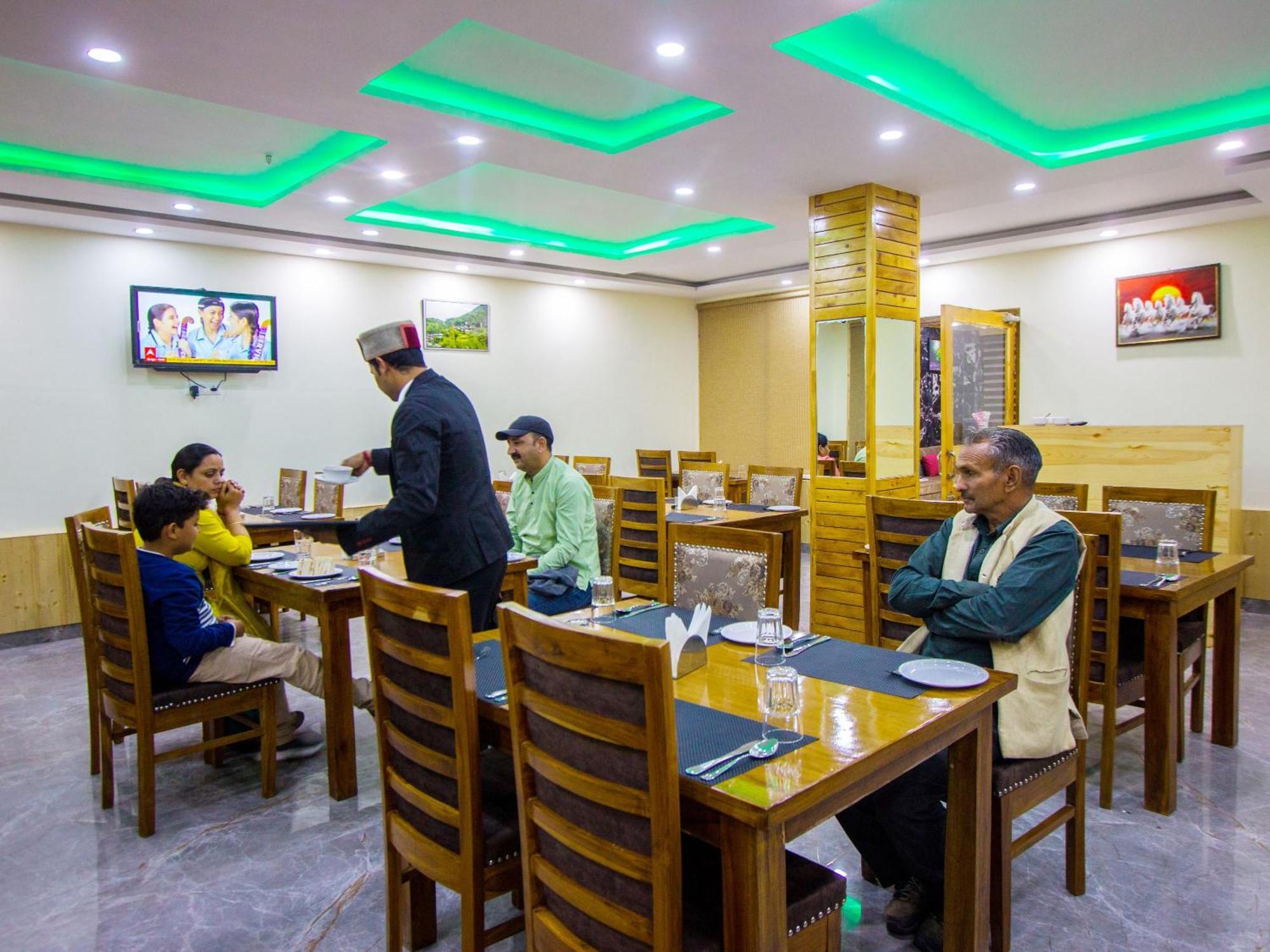 Swastik Grand Manali Hotel Eksteriør billede